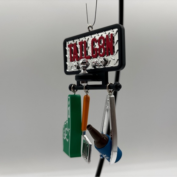 Hallmark Keepsake 2014 Tailgate Time Christmas Tree Ornament Artist Crafted - Picture 2 of 12